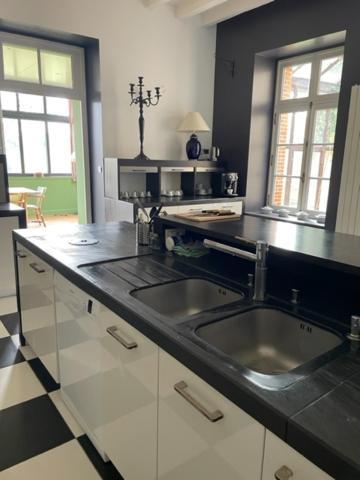 Villa Le Logis Cholet 49300 Lieu Exceptionnel En Famille Ou Amis à Mazieres-en-Mauges Extérieur photo