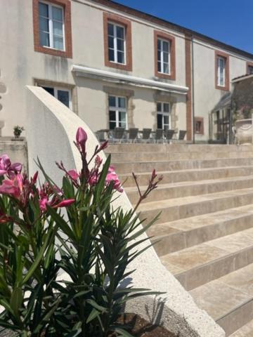 Villa Le Logis Cholet 49300 Lieu Exceptionnel En Famille Ou Amis à Mazieres-en-Mauges Extérieur photo